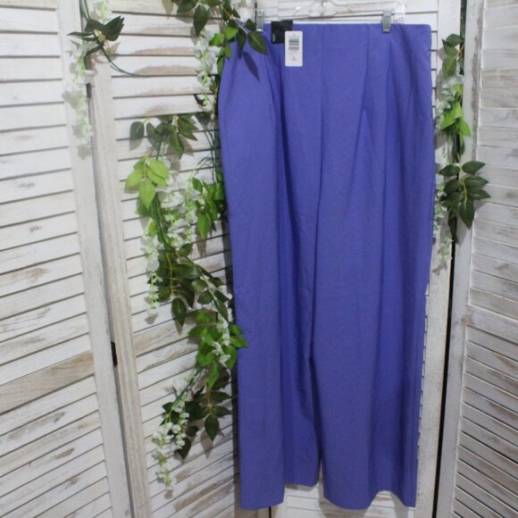 Torrid Pull-On‎ Wide Leg Studio Refined Crepe High-Rise Pants (1486) - Picture 8 of 11